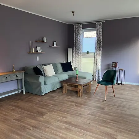 Вилла Einfamilienhaus Mit Garten Фалькензе