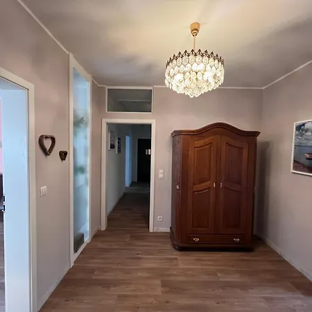 Einfamilienhaus Mit Garten Фалькензе