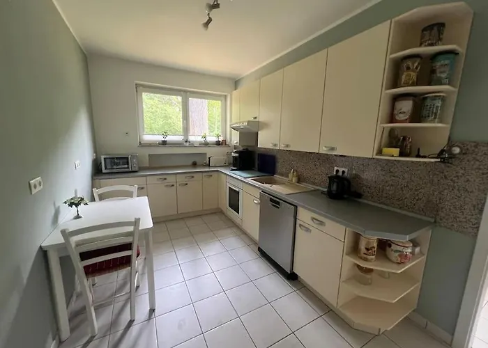 Einfamilienhaus Mit Garten ヴィラ