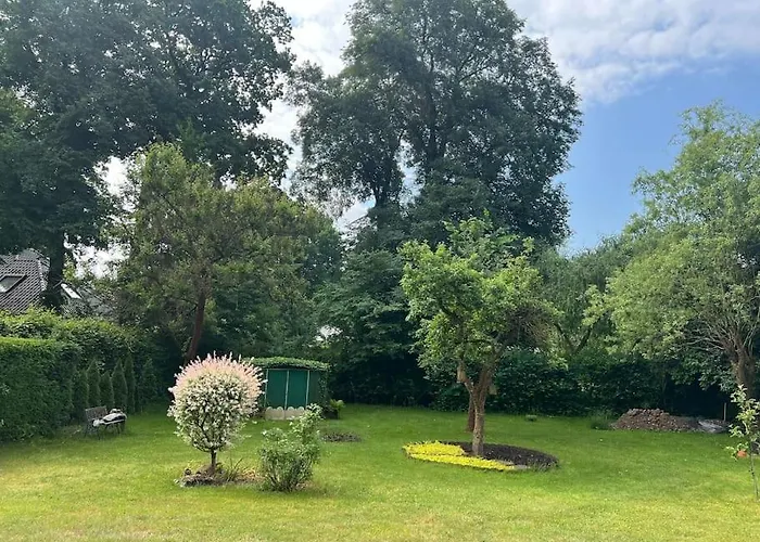 ヴィラ Einfamilienhaus Mit Garten ファルケンゼー