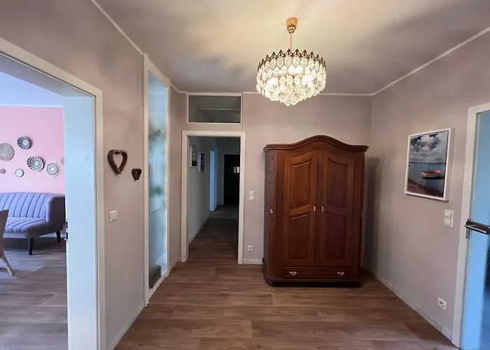 Einfamilienhaus Mit Garten ファルケンゼー